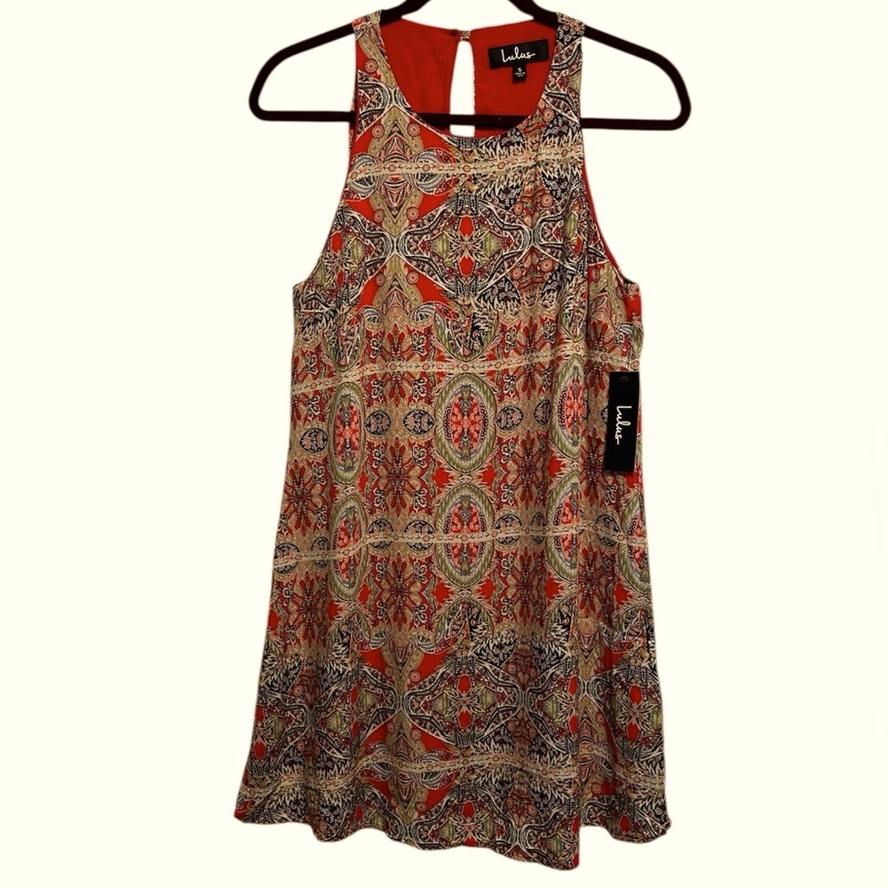 NWT Small Lulu ‘s Boho Red Trapeze Style Dress With Keyhole Back